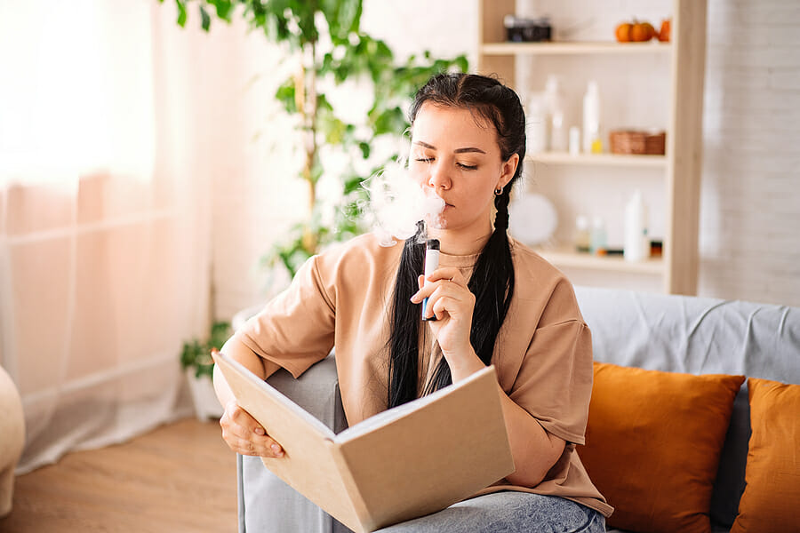 Are disposable vapes better than smoking?