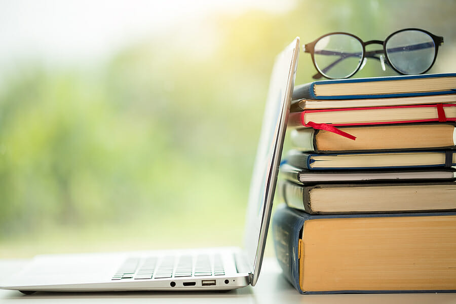 How to Assist Your Friends in 2022 with a Research Paper