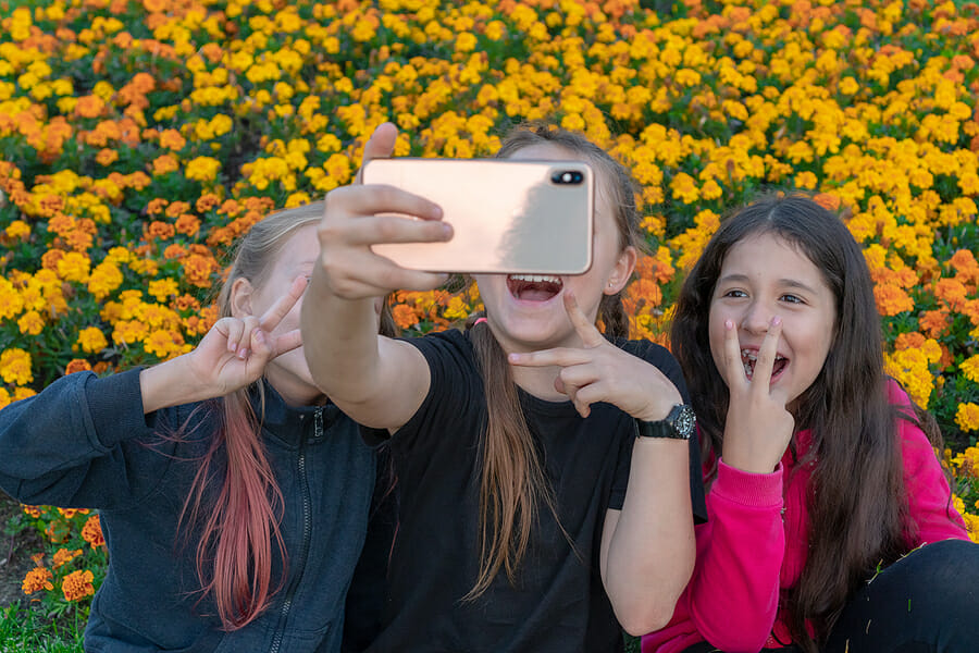 Fill The Selfie Photo Album With Pics Of You, You, & You!