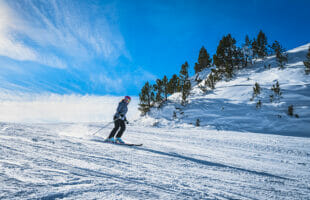 6 Best Reasons to try Skiing Once in Life  