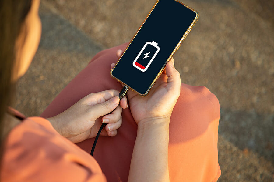 Powering Up on the Move: The Benefits of Mobile Charging Kiosks