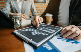 Why Modern Business Should Have Wealth Management App
