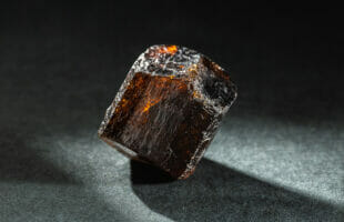 Unlocking the Benefits of Black Tourmaline 