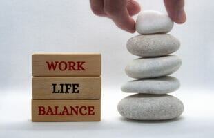Balancing Work and Life: Designing a Functional Home Workspace for Optimal Productivity
