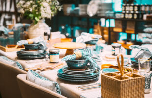 How to Match Your Dinnerware Sets for Your Next Dinner Party!