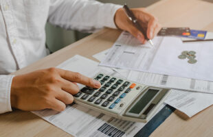 When Do Annuities Make Sense?