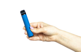 Factors to Consider When Buying High-Quality Best Electronic Cigarette Products