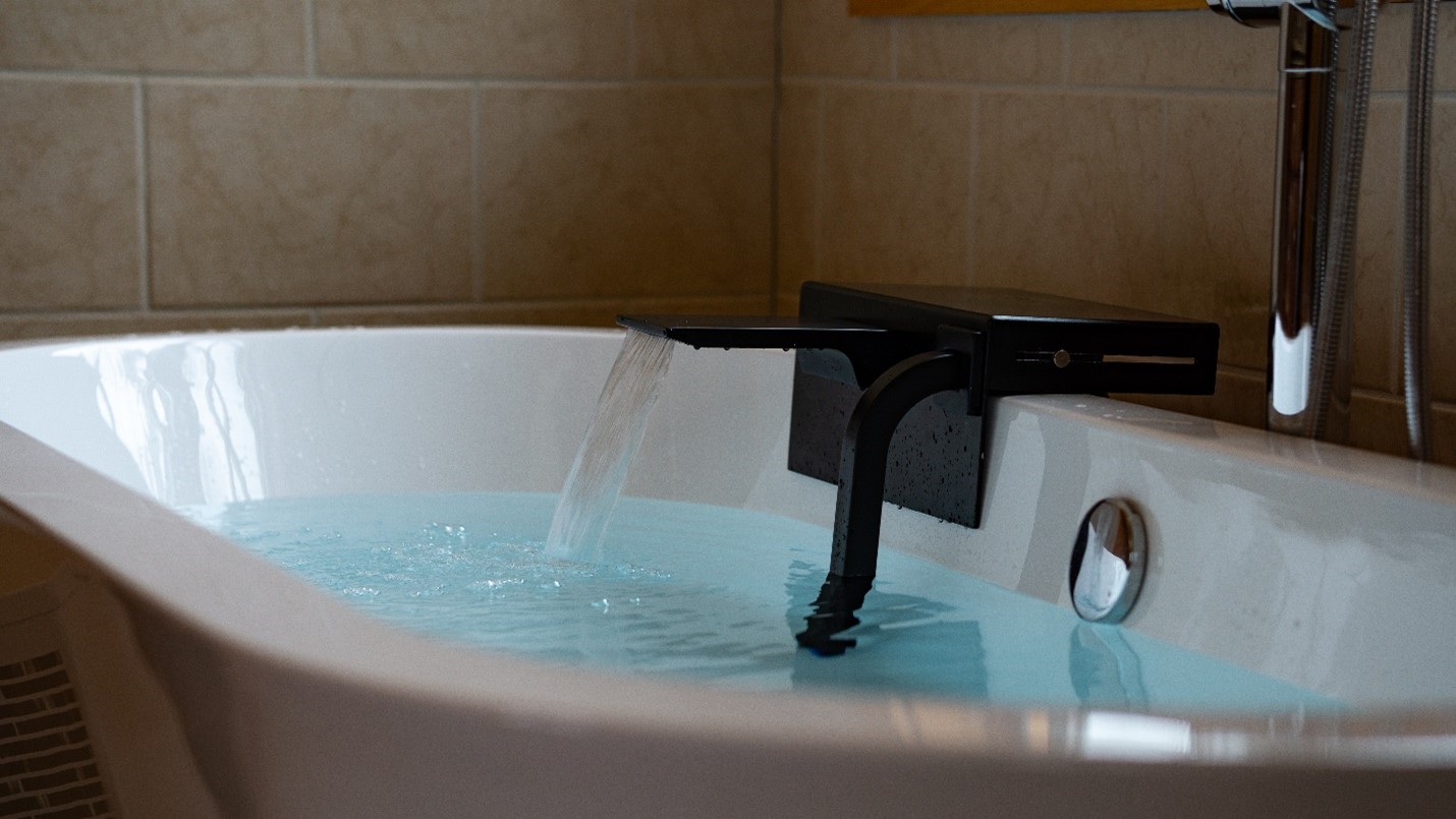 Turn Your Bathtub into a Cold Plunge