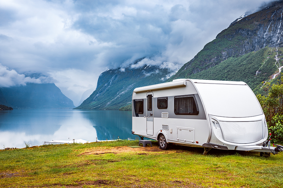 The Ultimate Guide to Choosing and Using an RV Car Hauler for Your Adventures