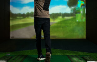 How to Make Any Event Unforgettable with the Right Event Space for Indoor Golfing