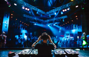 Light Whips: The Ultimate Rave Accessory for an Unforgettable Night