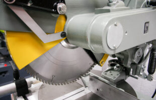 Extrusion Saws: Types, Components, Working, Advantages
