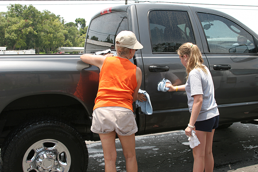 Top Benefits of Using a Professional Truck Cleaning Kit